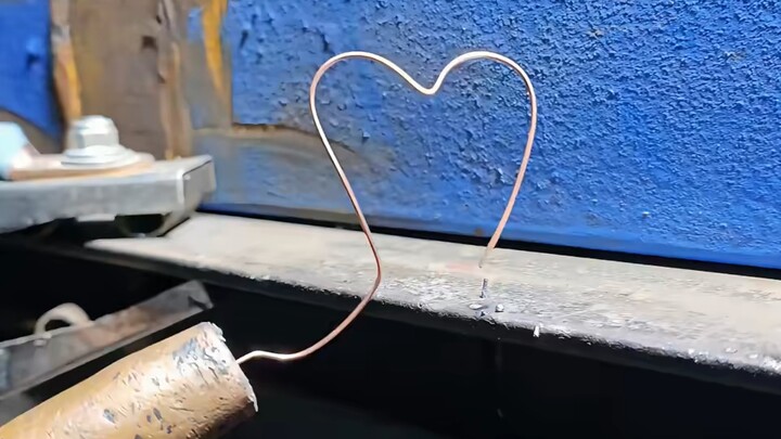 “I just want to share this romantic scenery with you.”