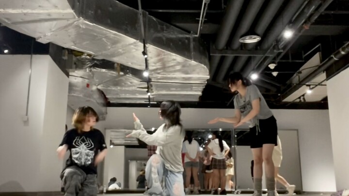 【Original Choreography】Hide and Seek (Ghost Goko) Choreography Archive 【Mom and Sawaki】