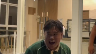 我能听这哥们oiia一整天