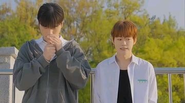 (bl) The High school Boys English sub