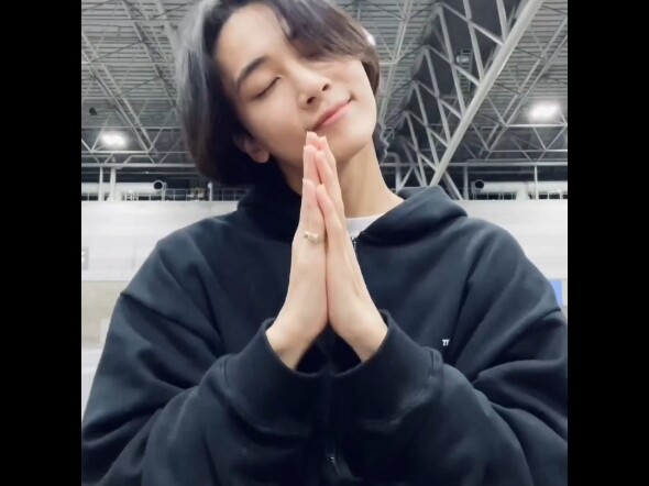 Nhớ 2gg quá, hu hu hu hu 🐺^