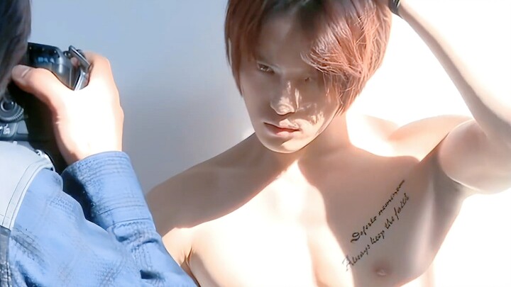 Câu nói nổi tiếng của anh chàng này: “Tôi không đẹp trai, chỉ là tôi có cá tính thôi.”