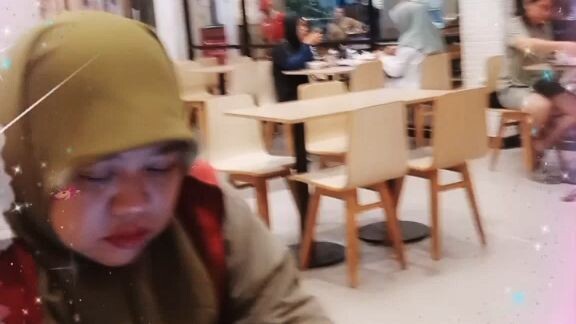 makan dengan keluarga