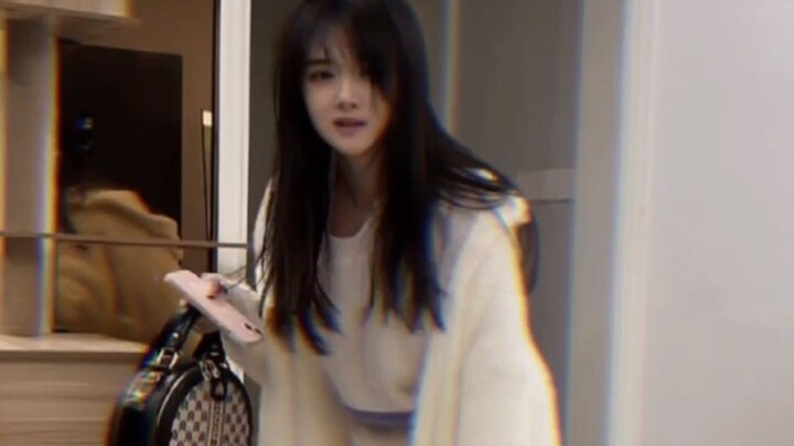 อย่าคิดจะทิ้งฉันไว้ที่บ้านคนเดียวเชียวนะ!