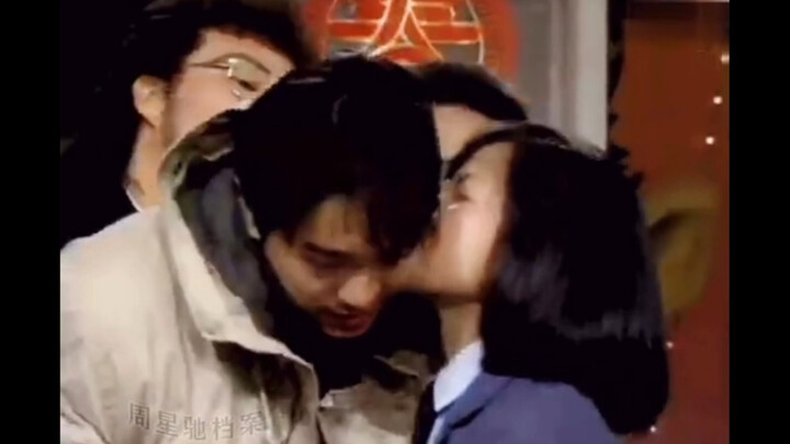 คุณเคยเห็น Stephen Chow นอกเหนือจากในหนังของเขาบ้างไหม?