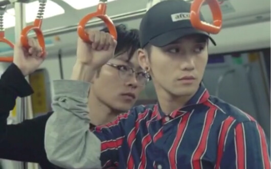 【เฉินจิ้งชวน】ท่าออฟฟิศสุดเพอร์เฟกต์บนรถไฟใต้ดิน คุณคงนึกไม่ถึง!