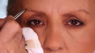 ช่างแต่งหน้าคนนี้เก่งจริงๆ ดูวิดีโอจบแล้วจะติดใจมาก