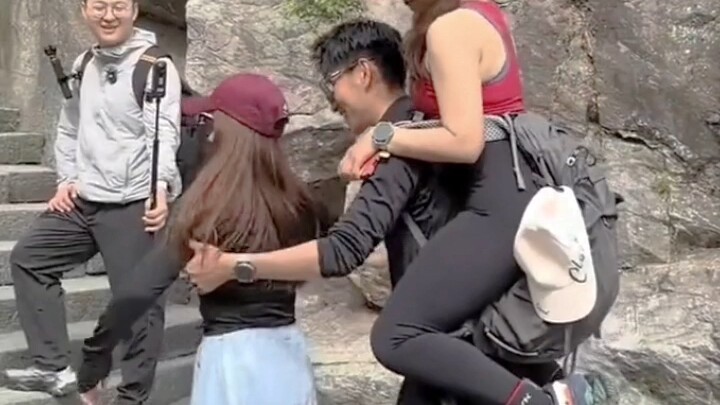 ไต่เขาเทียนถานแบบพร้อมเพรียง: การทดสอบ “ความแข็งแกร่งของขา” เบื้องหลังรายได้เดือนละกว่าหมื่นหยวน