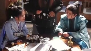 [Lin Boyang & Li Hongyi] Qianluo and Xiaose in the behind-the-scenes footage are few but sweet~