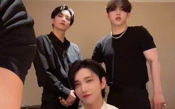 【SEVENTEEN】Pornstar 95LINE S.COUPS, JEONGHAN, JOSHUA & 🐯 HOSHI: The stunning white-shirt look that b