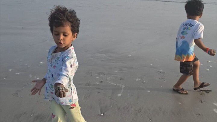 swarnika and Riyansh at malvan beach