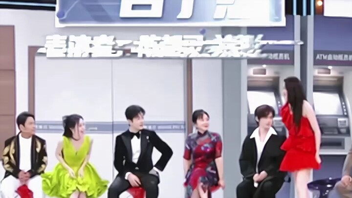 Guan Xiaotong: "Chen Duling, ternyata kenangan mereka saat berkolaborasi masih tertinggal di film 'T