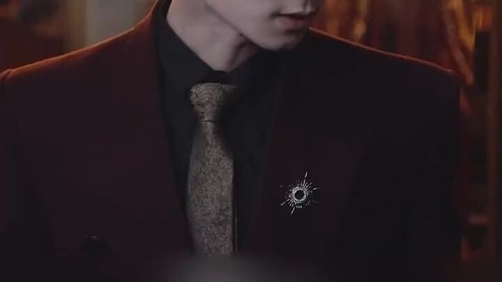 Yang Pengcheng & Zhang Jinyi..Putri bangsawan hancur, diperlakukan seperti ratu oleh bos muda yang o