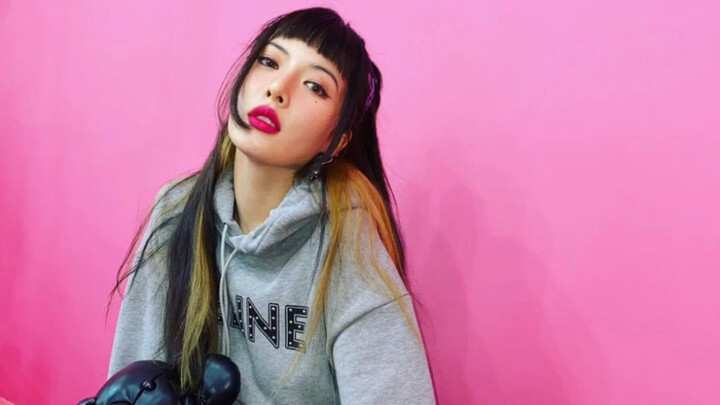 إنستغرام هيون آه مضحك للغاية!! فتح مهارة رقص جديدة للعودة!!