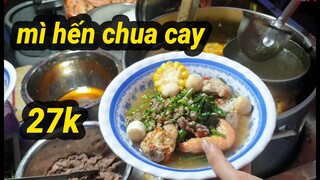 Mì Hến Chua Cay "Cây Gòn" Độc Nhất Vô Nhị Sài Gòn