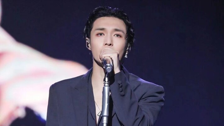 [Zhang Yixing II Shenzhen Day 2] Grandma’s first performance—crying her eyes out, ahhh, awsl!