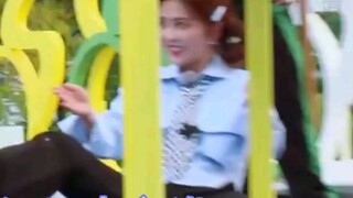 Con nai trắng dùng chân làm bẫy, không có hình ảnh. Chu Thần: Em là một người đẹp