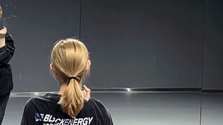 【مرحباً فانغ】XG - عرض الدمى