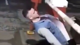السلوك البشري المربك 010