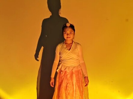 رقصة قومية كورية في الصين بعنوان "إبحار"