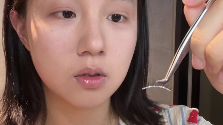 ฉันเก่งมากเลย! แต่งหน้าออกมาสวยขนาดนี้!