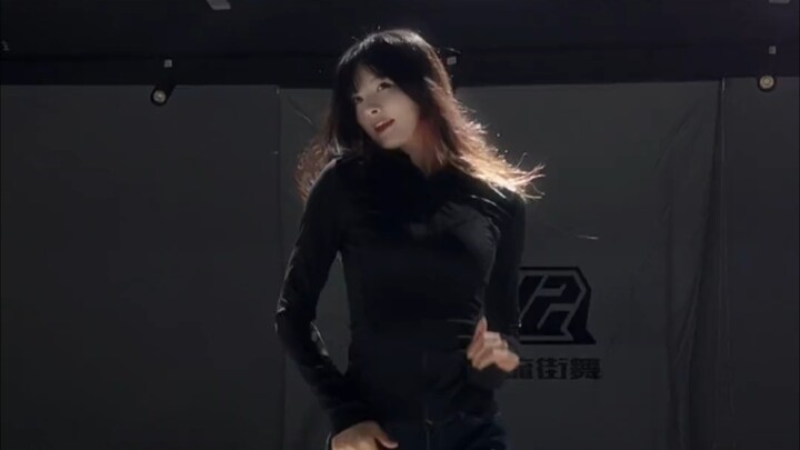 ملف أجمل الوجوه على الإنترنت | رقم 209: صباح الخير يا شيشي!