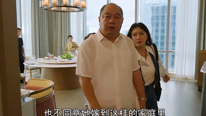 Dad fiercely protects his daughter—so exciting!