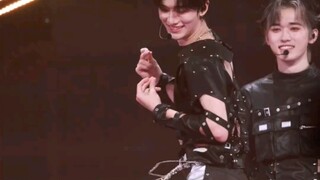 Ding Chengxin dances "ABCD"