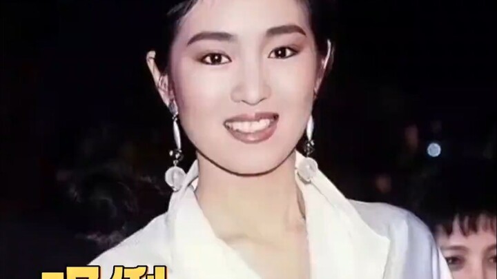 Uy quyền của Củng Hoàng, tôi đã nhiều lần cảm nhận