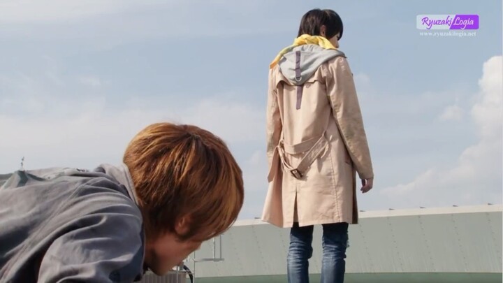 Kamen rider build episode 10 sub indo