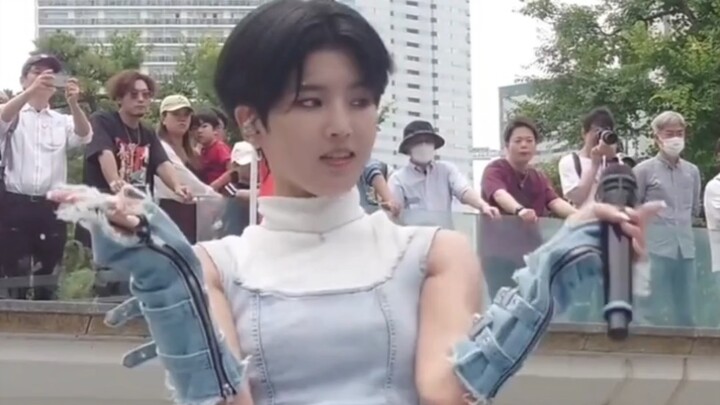 At a park in Japan, I watched a girl group perform and was captivated by the short-haired member.