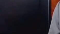 Looking at the little gadgets on the desktop, I feel pretty good~ There is also a special metal card