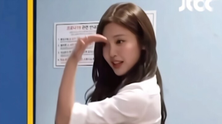 ｜حول حقيقة أن صاحب المجموعة على وشك اكتشاف أن العضو لن يرقص رقصته | شياو با: أنسحب من المجموعة!!!