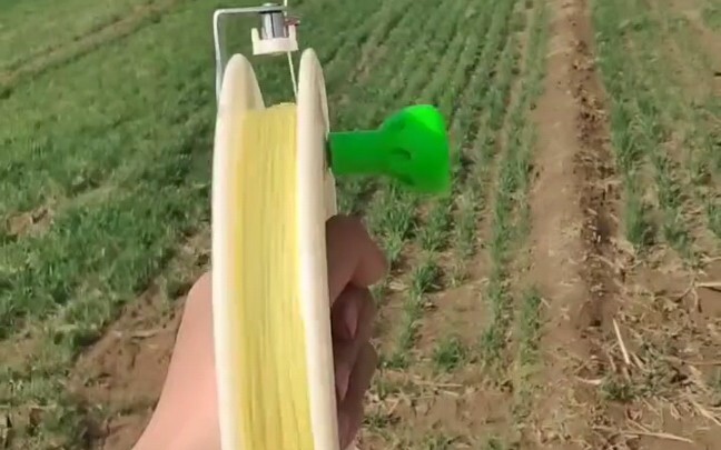 Thả diều thì cứ thả, không cần thu dây là xong