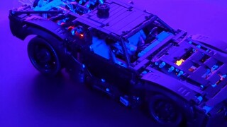 Review LEGO 42127 Batmobile hari ini, matikan lampunya, ganteng banget!