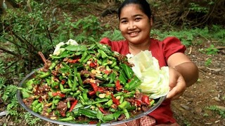 Extreme Raw Beef mix with Chili and salad  for food By village & Cooking life