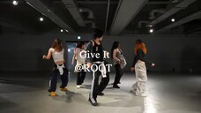 Give It ⧸ Master Class ⧸ @ROOT mirrored