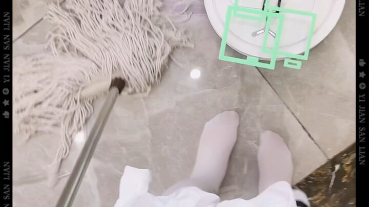 Please don’t steal Alice’s job! QWQ