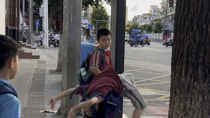 After school, elementary students battle it out on the streets—this 8-year-old kid’s street dance mo