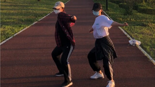 【NCT Dream】Na Xing dance cover: Couples' dance at the bowling alley