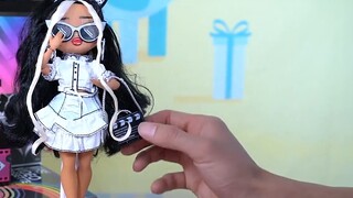 Dùng thử Hộp mù phim búp bê LOL Surprise Doll, bạn có thể "chơi" phim và tự tay hóa trang