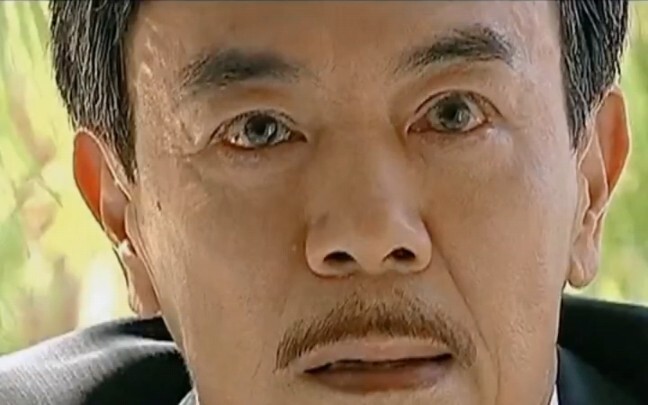 The chairman, savoring a bowl of noodles and reminiscing about the taste of yesteryear, followed the