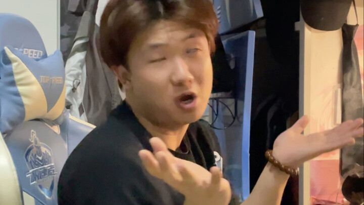 دعك من التهذيب الشخصي وردّ الصاع صاعين لزميل السكن المقرف!