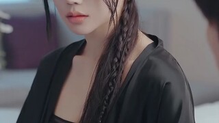 ไทเฮาทะลุมิติเป็นเน็ตไอดอล ดันทำ CEO เย็นชาหลงรัก!