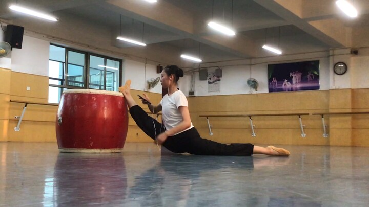 舞蹈生中秋节假期不练功回学校凉凉【神佑】