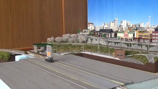 【n scale】 Self-propelled train door operation