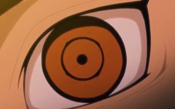 Dengan hanya satu Sharingan tersisa, dia masih bisa membuka Susanoo dengan paksa, dan bahkan Madara 