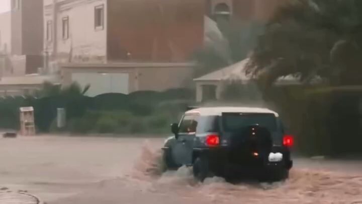 Kuwait weather so funny this time