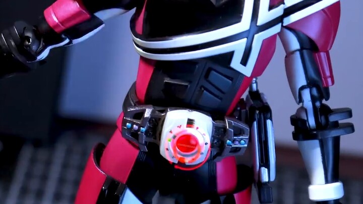 [Stop-motion animation] Stay up late to make Decade's Halloween cosplay outfit - RIDERCHANGE