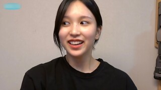 Mina's way of dealing with cockroaches is: see who moves first?
